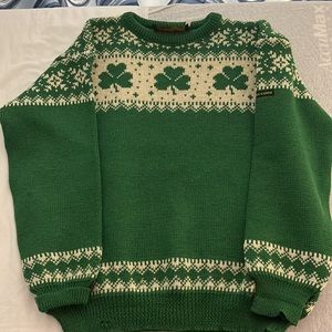 XL Blarney Castle Vintage Shamrock Sweater ☘️